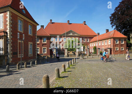 Bischoefliches Generalvikariat des Bistums Muenster und Dompfarramt mit Domverwaltung und Referat Weltkirche Am Domplatz von Muenster, Westfalen, Nord Foto Stock