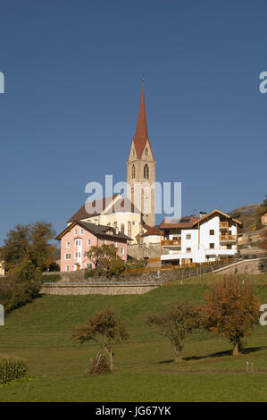 L'Italia, Trentino - Alto Adige, Provincia Autonoma di Bolzano, Dolomiti, Val di Funes, Tiso. Foto Stock