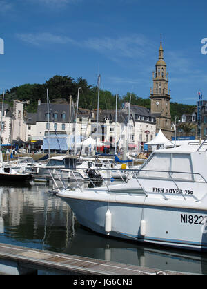 Binic porto vicino Saint-Brieuc, Cotes-d'Armor, Bretagne, Bretagna, Francia, Europa Foto Stock