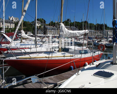 Binic porto vicino Saint-Brieuc, Cotes-d'Armor, Bretagne, Bretagna, Francia, Europa Foto Stock