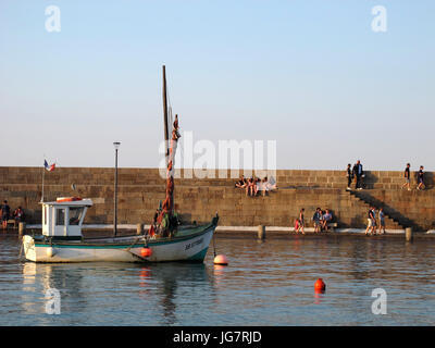 Binic Harbour, jetée de Penthièvre, Cotes-d'Armor, Bretagne, Bretagna, Francia, Europa Foto Stock