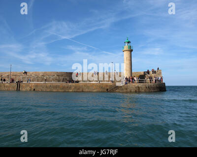 Binic Harbour, jetée de Penthièvre, Cotes-d'Armor, Bretagne, Bretagna, Francia, Europa Foto Stock