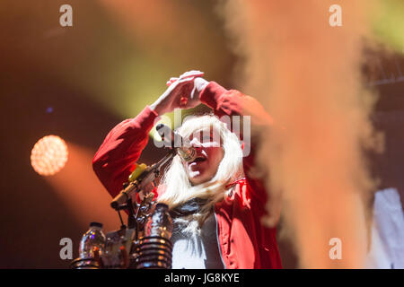 Montreal, Canada - 4 July 2017: a piedi fuori terra sul palco a Montreal International Jazz Festival Credito: Marc Bruxelle/Alamy Live News Foto Stock