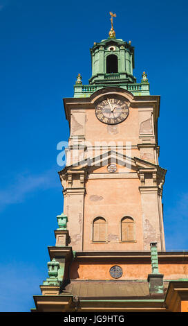 Storkyrkan, close-up foto della sua torre, la chiesa più antica di Gamla Stan, la città vecchia nel centro di Stoccolma, Svezia Foto Stock