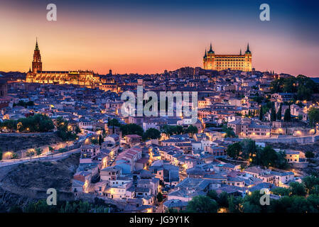 Antenna vista superiore di Toledo, storica capitale della Spagna Foto Stock