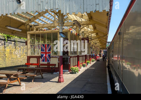 Sala di attesa a Bury stazione, sulla East Lancashire Railway, Bury, Greater Manchester, UK. Foto Stock