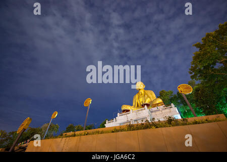 Wat Lamphun Doi ti. Big Buddha costruito in circa 2011 all'attrazione di Lamphun,della Thailandia. Foto Stock