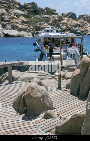 Crusing intorno a Bonifacio (Sud della Corsica) Foto Stock