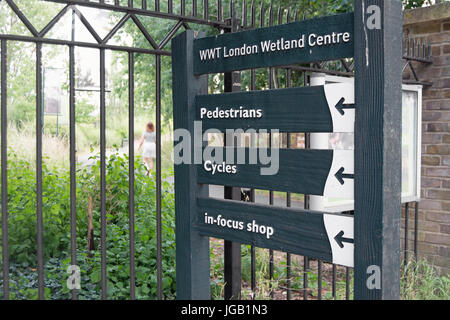 Segno di ingresso al London Wetlands Centre, Barnes, a sud-ovest di Londra - Inghilterra Foto Stock