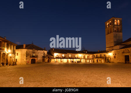 La piazza principale di Pedraza, provincia di Segovia, Castiglia-Leon, Spagna Foto Stock