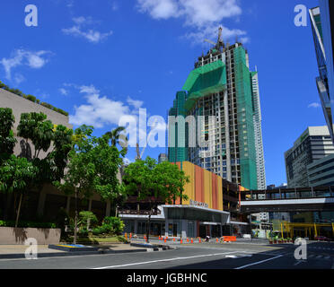 Manila, Filippine - Apr 14, 2017. Siti di costruzione presso il centro cittadino a Manila nelle Filippine. Manila è un centro importante per il commercio, banche e finanza Foto Stock