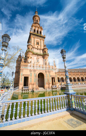 Costruito per la Ibero-americana di esposizioni 1929 Plaza de España Siviglia, in Andalusia, Spagna. Foto Stock