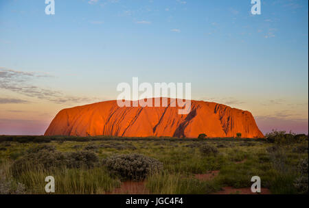 Uluru Ayers rock, uluru-kata-Tjuta National Park, il territorio del nord, l'australia Foto Stock