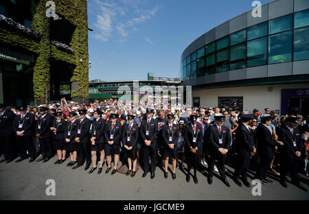 WIMBLEDON folla Inserisci motivi per iniziare a riprodurre il giorno 4, i campionati di Wimbledon 2017, i campionati di Wimbledon 2017, 2017 Foto Stock