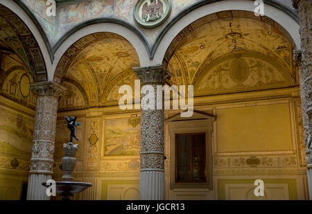 Firenze, Italia - Giugno 4, 2017: ingresso ed interno della Galleria degli Uffizi a Firenze, Italia Foto Stock