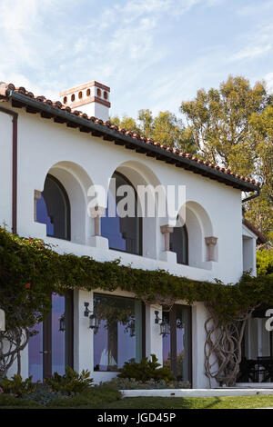 Spagnolo residenza coloniale in Malibu Foto Stock