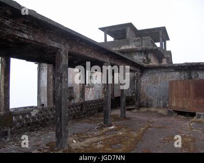 Scenic Bokor Hill Station in cima Bokor Mountain in Preah Monivong Parco Nazionale di Kampot Cambogia il francese impero coloniale in Indocina di giorni passati Foto Stock