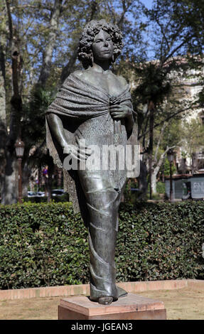 Statua duchessa di alba paseo de roma siviglia spagna Foto Stock