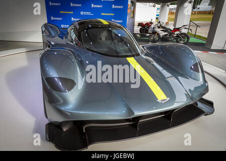 2017 Aston Martin Valkyrie sul display Michelin stand al Festival di Goodwood di velocità, Sussex, Regno Unito. Foto Stock