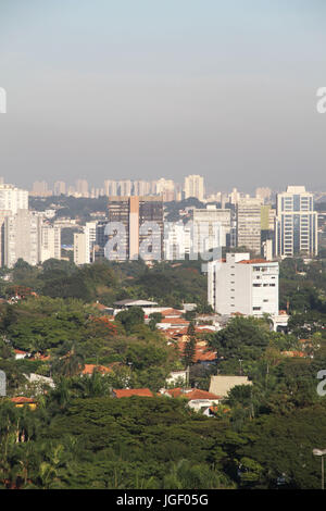 Case residenziali, visto da sopra, 2011, Capitale, São Paulo, Brasile. Foto Stock