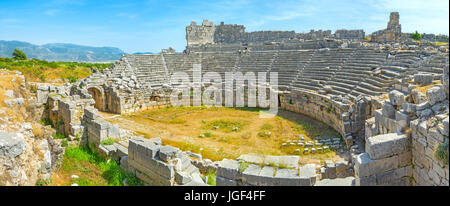 Vista panoramica sul teatro lycian nell antica Xanthos, Turchia Foto Stock