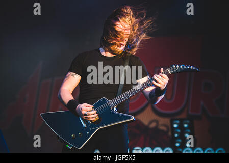 Giugno 17, 2017: Airbourne performance dal vivo sul palco del Festival Hellfest 2017 in Clisson Foto: Alessandro Bosio Foto Stock