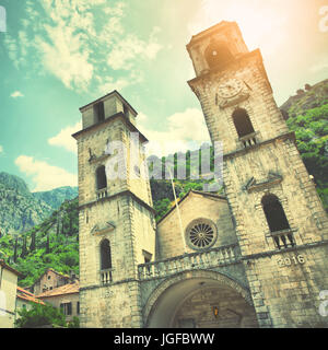 Cattedrale di San Trifone in Kotor, Montenegro. In stile retrò immagine filtrata Foto Stock