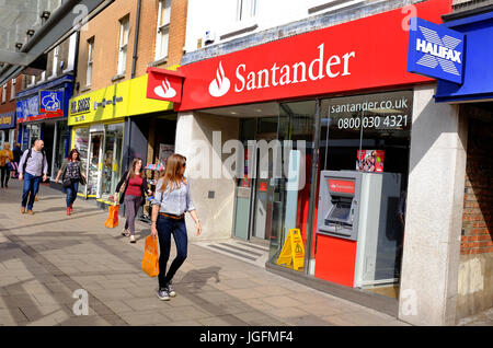 santander filiale della banca, norwich, norfolk, inghilterra Foto Stock