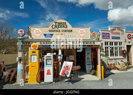 Tre insenature Trading Company, Passo Burkes, Mackenzie Country, Canterbury, Isola del Sud, Nuova Zelanda Foto Stock