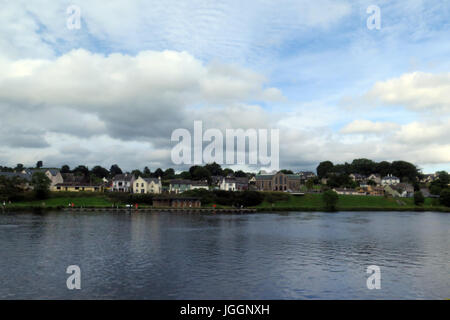 Il villaggio di Killaloe, Repubblica di Irlanda Foto Stock