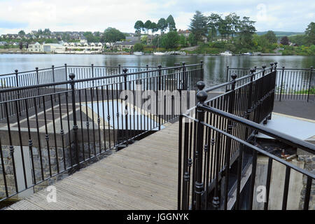 Il villaggio di Killaloe, Repubblica di Irlanda Foto Stock