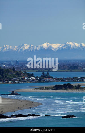 La bocca della foce del Heathcote e fiumi Avon, Christchurch e le Alpi del sud, Canterbury, Isola del Sud, Nuova Zelanda Foto Stock