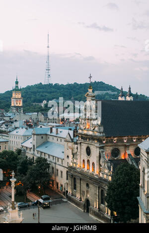 La città antica durante il tramonto. Foto Stock