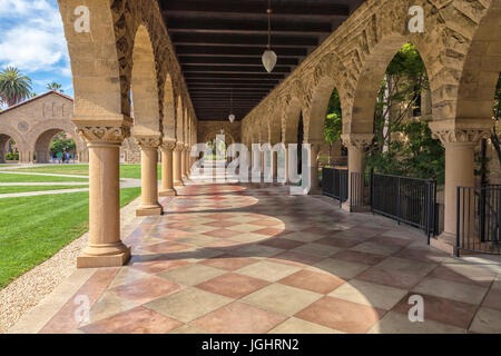 Le architetture della Stanford University campus in Palo Alto, California, Stati Uniti d'America Foto Stock