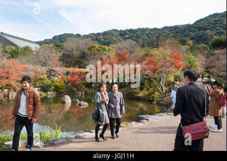 I turisti a Maruyama-Koen park Foto Stock