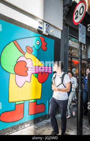 Graffiti del Noir in Redchurch Street in Shoreditch, London, Regno Unito Foto Stock