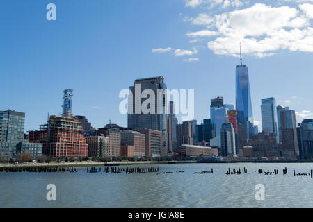 La libertà torre situata nella parte inferiore di Manhattan è il sesto edificio più alto il peccato del mondo (2017). Foto Stock