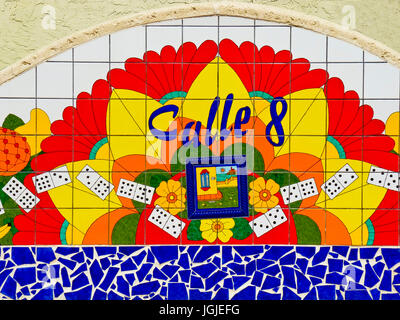 Calle Ocho mosaico murale. (8Th Street) Miami. Florida. Stati Uniti d'America Foto Stock