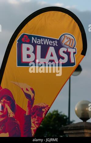 Chester le street, Regno Unito. 7 Luglio, 2017. NatWest T20 Blast pubblicitarie flag a Emirates Riverside. Credito: Colin Edwards/Alamy Live News Foto Stock