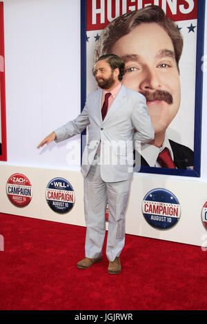 Los Angeles, CA, Stati Uniti d'America. 2 agosto, 2012. LOS ANGELES - agosto 2: Zach Galifianakis al ''La Campagna'' Premiere al cinese TCL teatro IMAX il 2 agosto 2012 a Los Angeles, CA Credito: Kay Blake/ZUMA filo/Alamy Live News Foto Stock