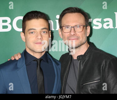 Pasadena, CA, Stati Uniti d'America. Xiv gen, 2016. LOS ANGELES - Jan 14: Rami Malek, Christian Slater al cavo NBCUniversal TCA Premere Giorno Inverno 2016 a The Langham Huntington Hotel on gennaio 14, 2016 a Pasadena, CA Credito: Kay Blake/ZUMA filo/Alamy Live News Foto Stock