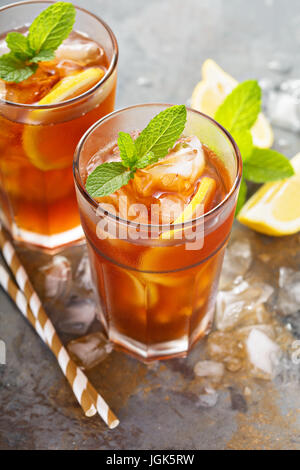 Tradizionale di tè freddo al limone Foto Stock