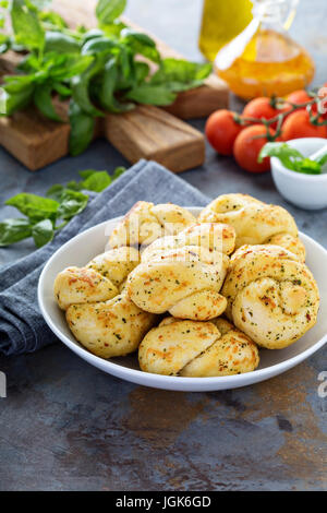 Aglio e formaggio cena rotoli Foto Stock