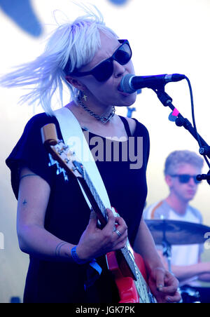 Band britannica 'Dream moglie' esecuzione dal vivo presso il Majestic Hotel Spiaggia durante MIDEM dotate: Dream moglie dove: Cannes, Francia Quando: 06 giu 2017 Credit: Pat Denton/WENN.com Foto Stock