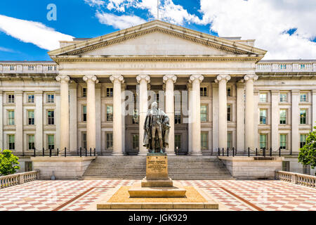 Il Ministero del Tesoro a Washington D.C. Questo edificio pubblico è una Pietra Miliare Storica Nazionale e la sede del Dipartimento della Treasur Foto Stock
