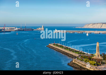 El Abra bay e Getxo Pier e il lungomare. Paese basco, il nord della Spagna Foto Stock