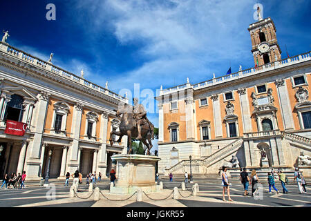 La statua equestre di Marco Aurelio in Piazza del Campidoglio ("piazza capitolina"), Roma, Italia. Foto Stock