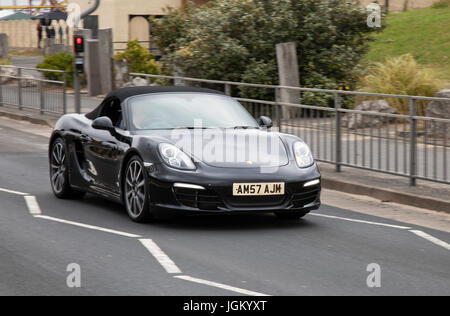 2015 Black Porsche Boxster 24V S-A Supercar Souped-up da tutta la parte nord-occidentale scendere ancora una volta a Southport per un incontro ad alto numero di ottani. Foto Stock