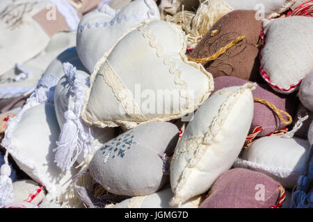 Lavanda sacchetti profumati a un mercato in Provenza, Francia Foto Stock