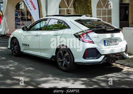 Berlino - Giugno 17, 2017: auto compatto Honda Civic 1,5 Sport Plus, 2017. Vista posteriore. Classic giorni Berlino 2017. Foto Stock